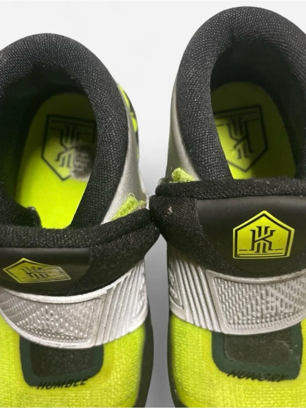 Nike Kyrie 6 cross volt Kids sneakers in Neon